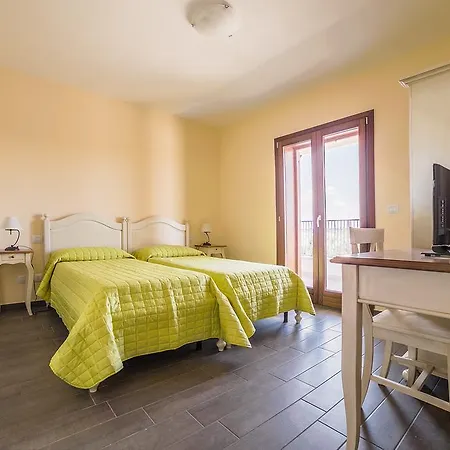 Tenuta Gurgo Farm stay *